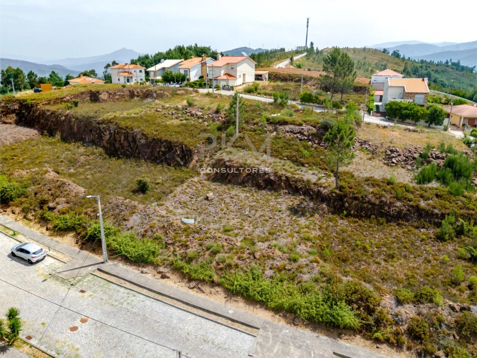 Terreno para Venda em Fridão Foto 13