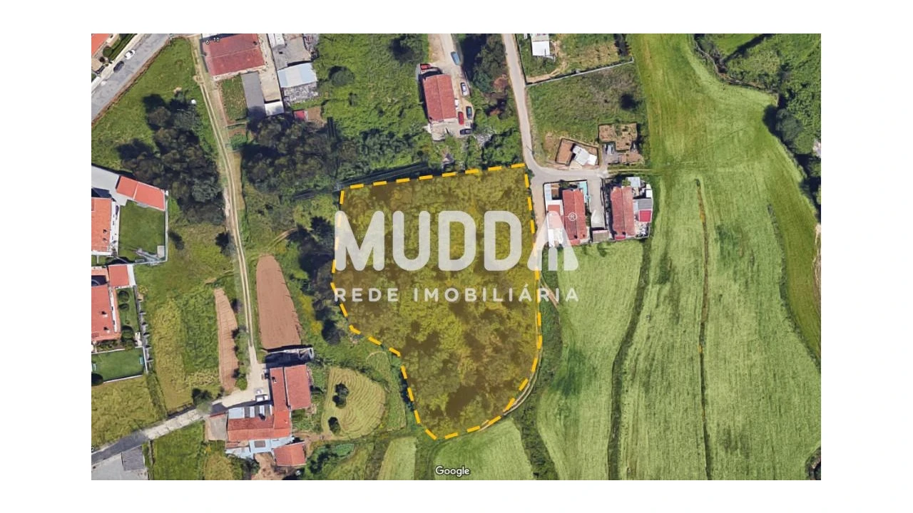 Terreno para Venda em Vila de Cucujães Foto 1