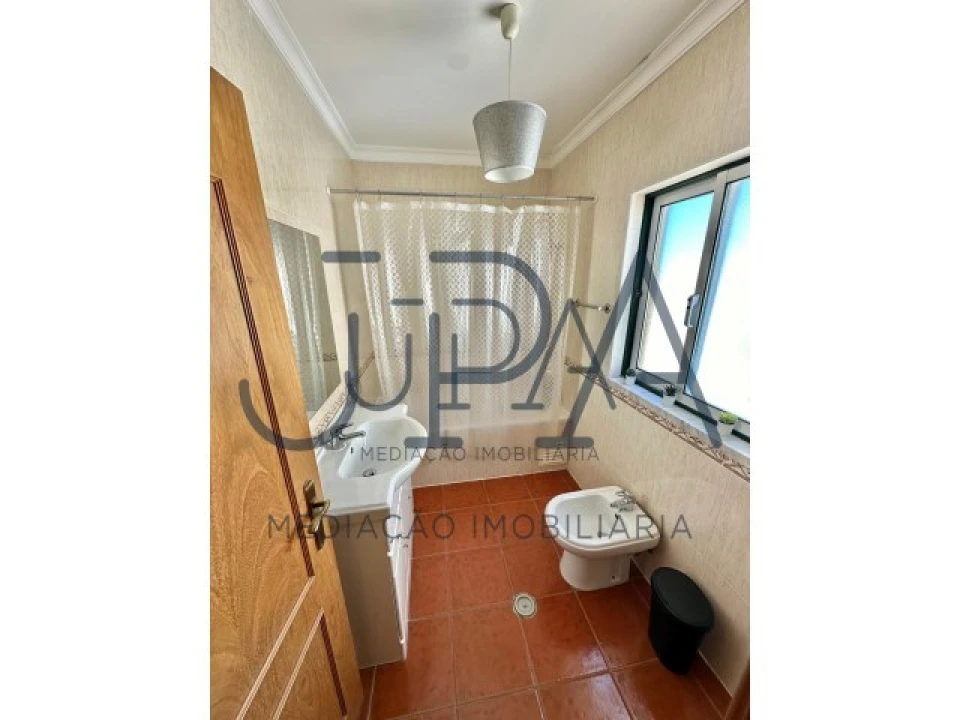 Apartamento T1 para Venda em Altura Foto 4