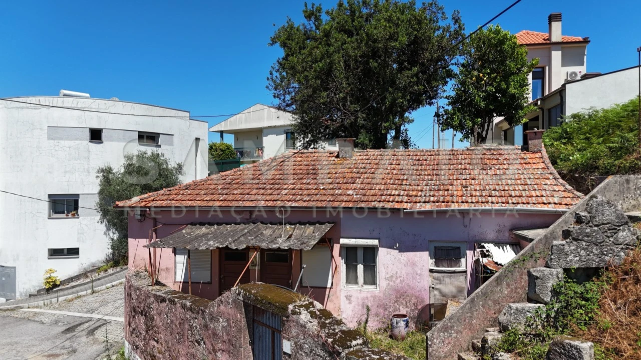 Terreno para Venda em Oliveira do Douro Foto 2