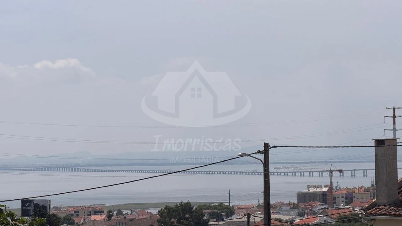 Terreno para Venda em Santa Iria de Azoia, São João da Talha e Bobadela Foto 5