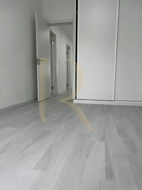 Apartamento T3 para Venda em Laranjeiro e Feijó