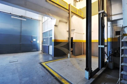 Armazém para Arrendamento em Seixal, Arrentela e Aldeia de Paio Pires