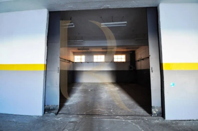Armazém para Arrendamento em Seixal, Arrentela e Aldeia de Paio Pires