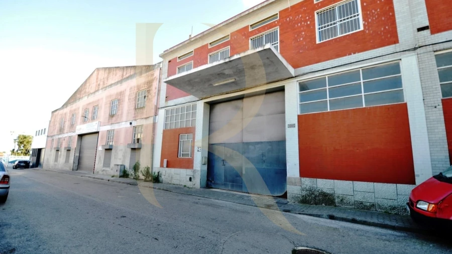 Armazém para Arrendamento em Seixal, Arrentela e Aldeia de Paio Pires