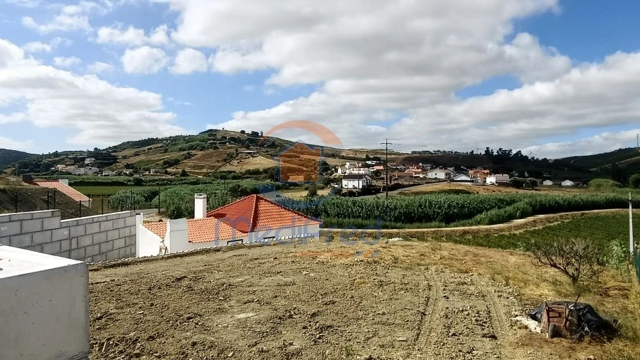 Terreno para Venda em Santa Maria, São Pedro e Matacães