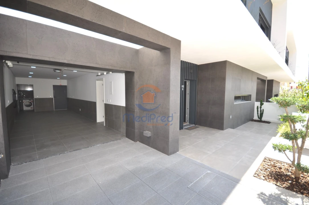 Moradia T4 para Venda em Loures Foto 51