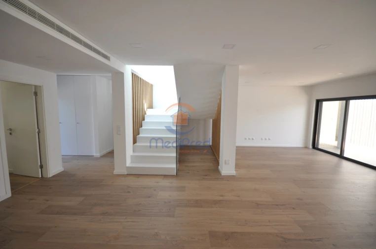 Moradia T4 para Venda em Loures Foto 10