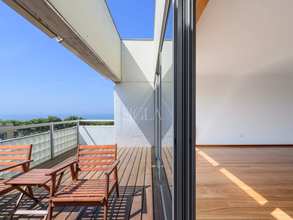 Apartamento T3 para Arrendamento em Arcozelo Foto 3
