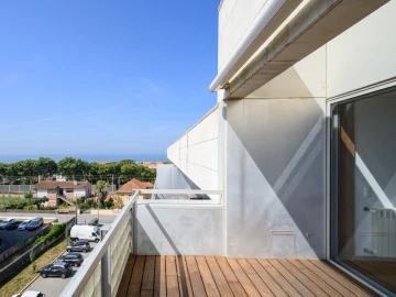 Apartamento T3 para Arrendamento em Arcozelo