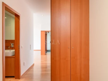 Apartamento T3 para Arrendamento em Arcozelo