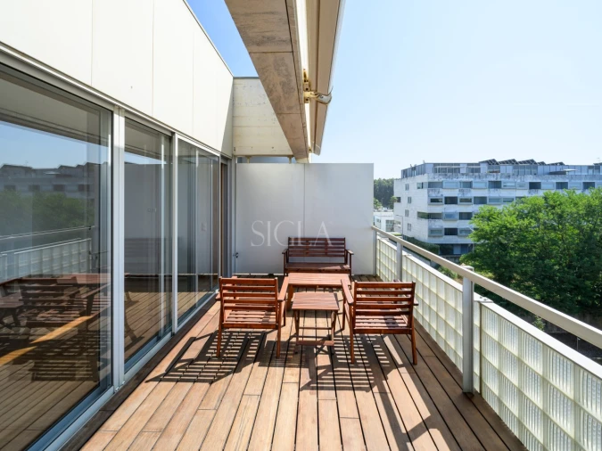 Apartamento T3 para Arrendamento em Arcozelo Foto 2
