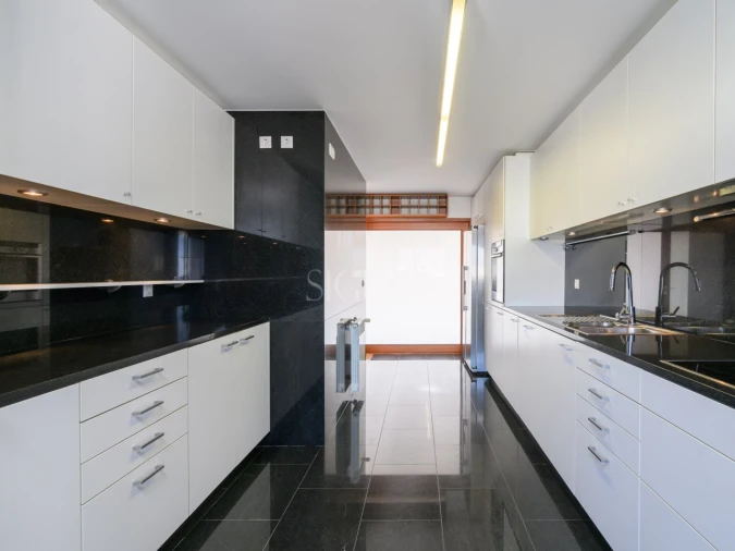 Apartamento T3 para Arrendamento em Arcozelo Foto 10
