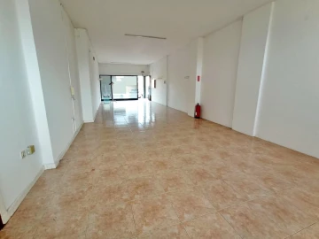 Loja para Venda em Coronado (São Romão e São Mamede)