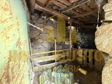 Moradia T3 para Venda em Ranhados