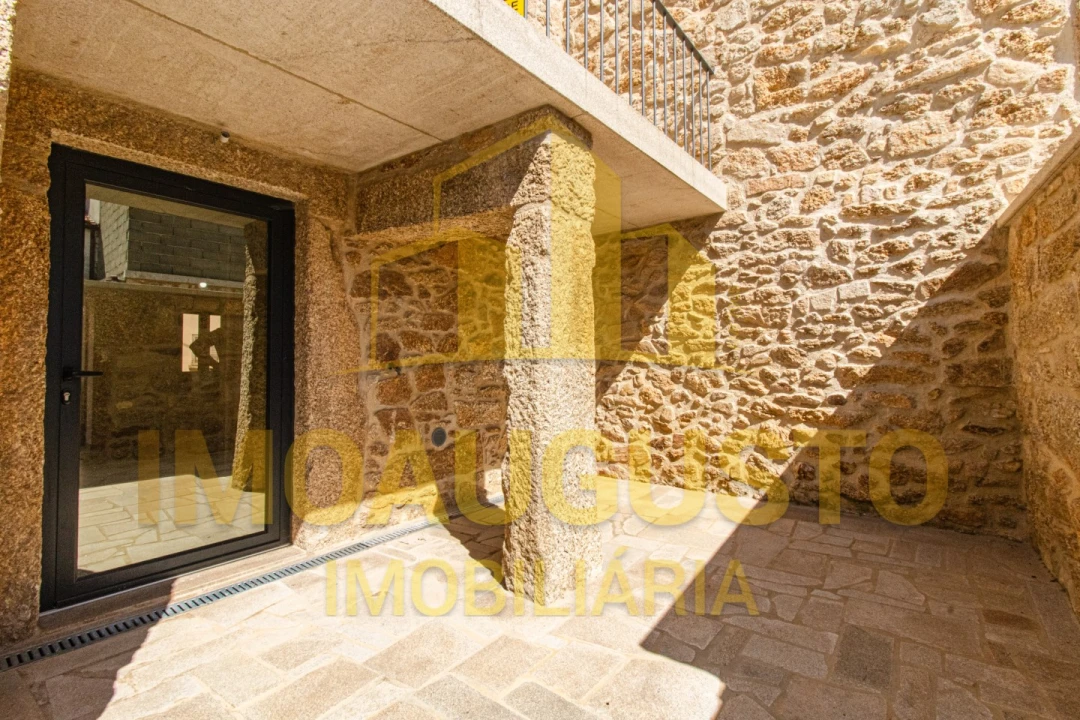 Moradia T2 para Venda em Alfaiates Foto 4