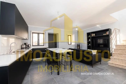 Moradia T2 para Venda em Alfaiates