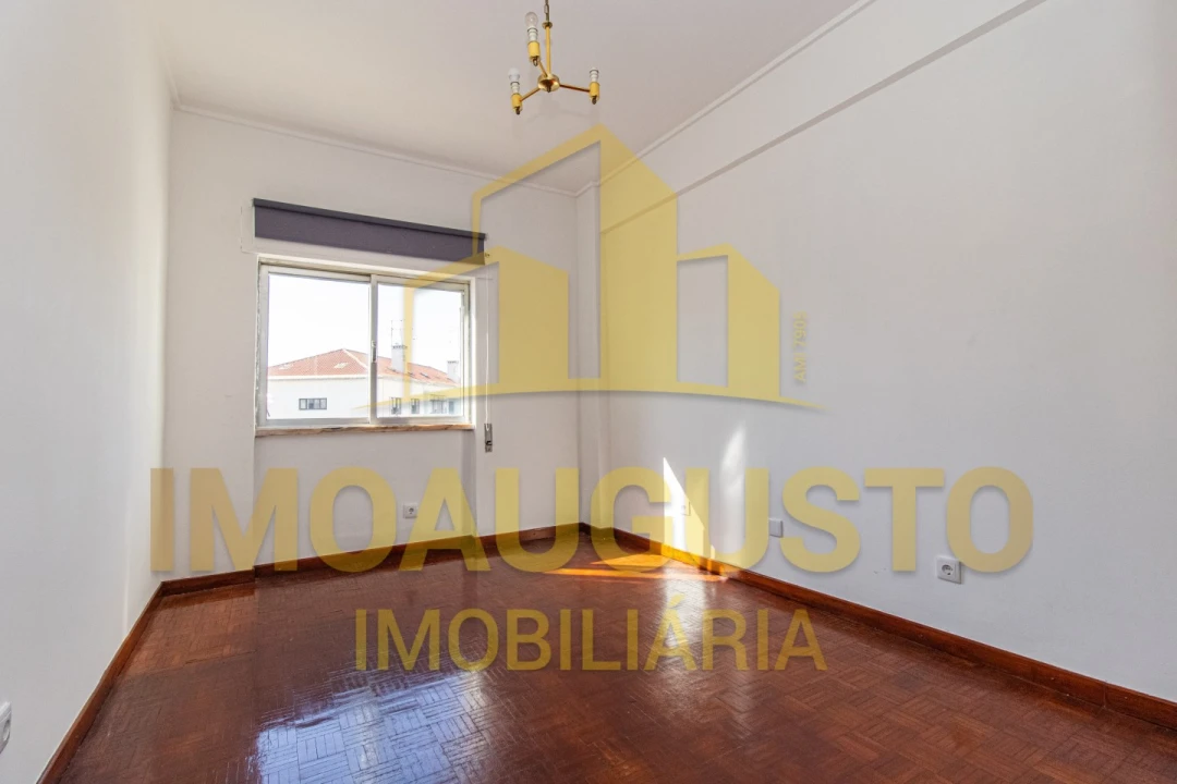 Apartamento T3 para Venda em Guarda Foto 15
