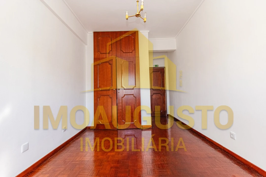 Apartamento T3 para Venda em Guarda Foto 14