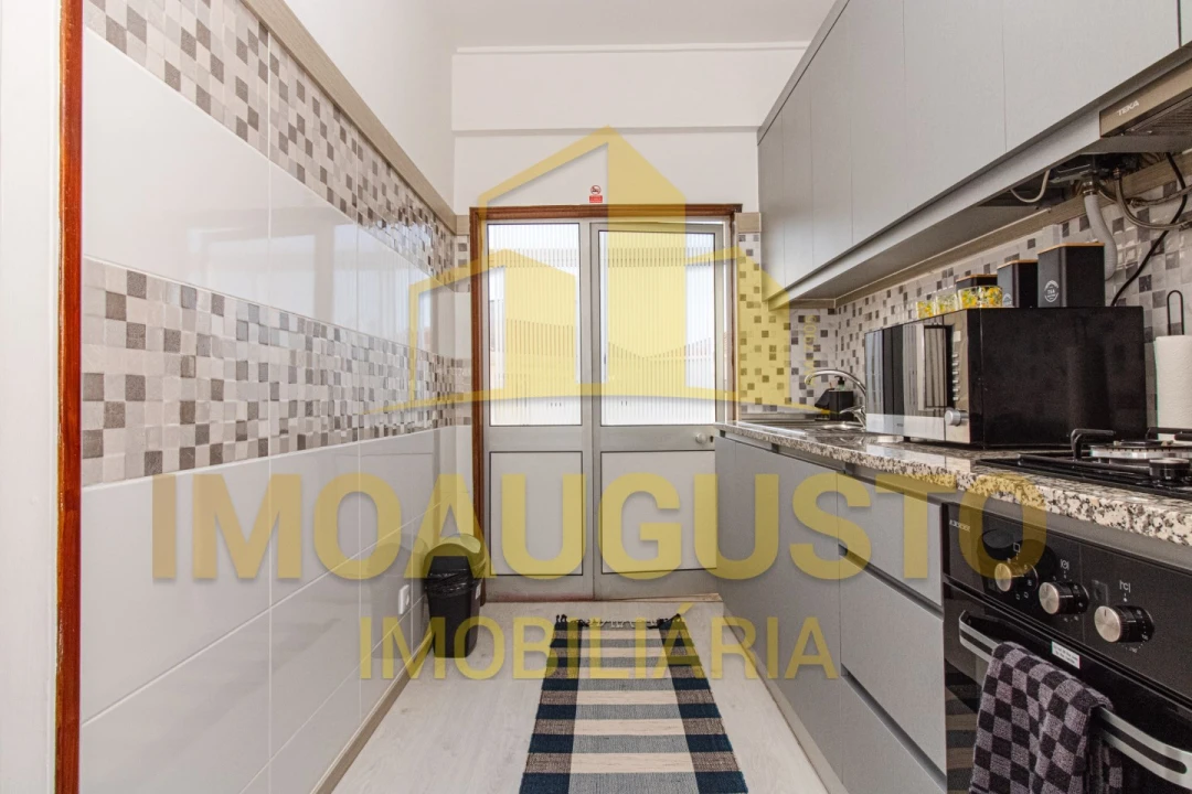 Apartamento T3 para Venda em Guarda Foto 3