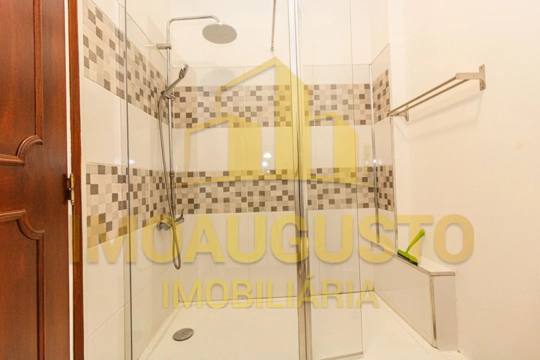 Apartamento T3 para Venda em Guarda Foto 18