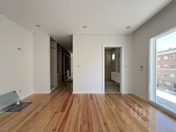 Apartamento T4 para Venda em Cascais e Estoril