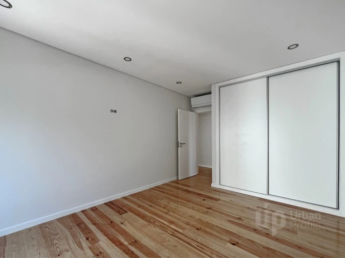 Apartamento T4 para Venda em Cascais e Estoril Foto 23