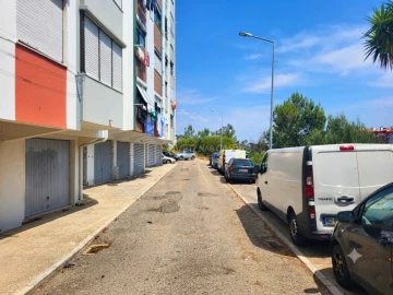 Garagem para Venda em Rio de Mouro