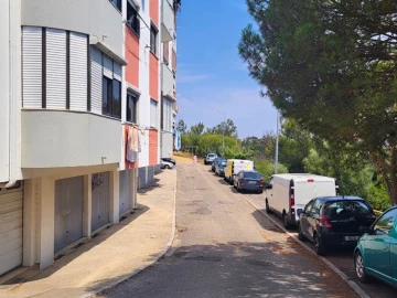 Garagem para Venda em Rio de Mouro