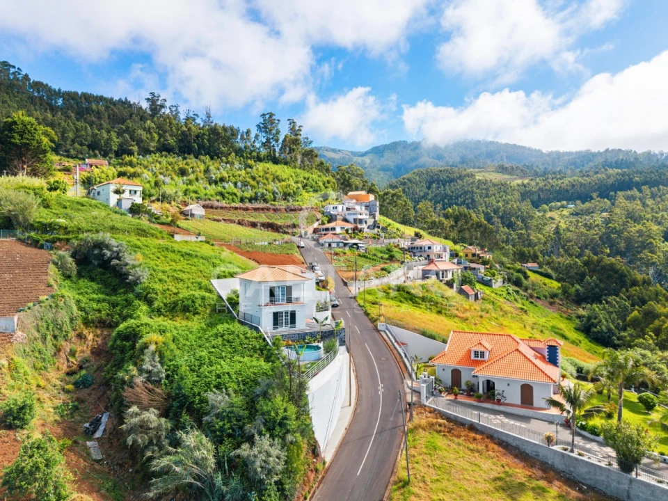 Moradia T3 para Venda em Canhas Foto 49