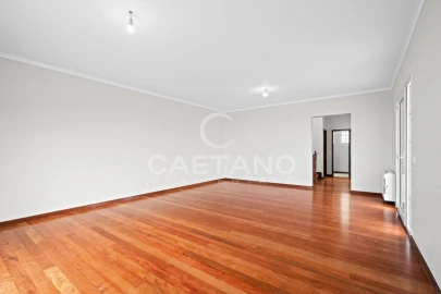 Moradia T3 para Venda em Canhas