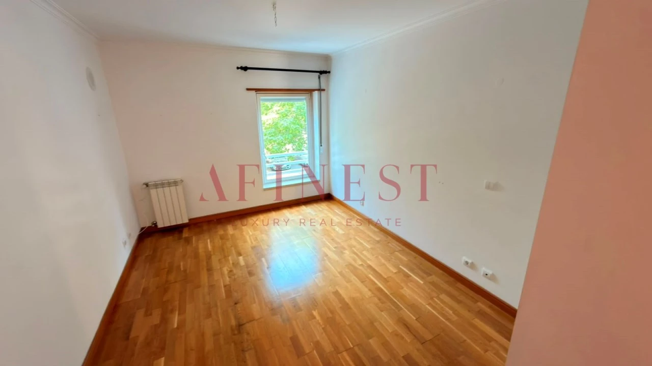 Apartamento T3 para Arrendamento em Carcavelos e Parede Foto 24
