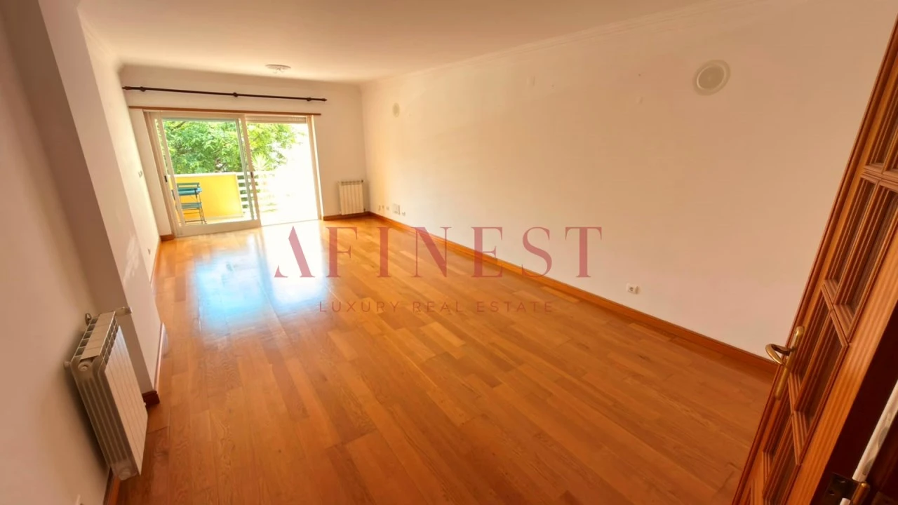 Apartamento T3 para Arrendamento em Carcavelos e Parede Foto 9