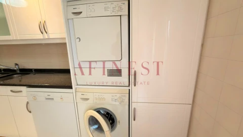 Apartamento T3 para Arrendamento em Carcavelos e Parede
