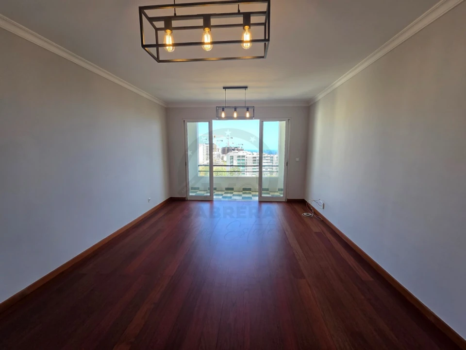 Apartamento T2 para Venda em São Martinho Foto 4