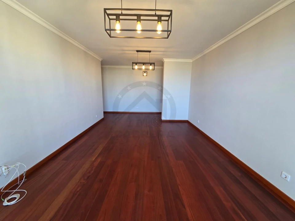 Apartamento T2 para Venda em São Martinho Foto 6