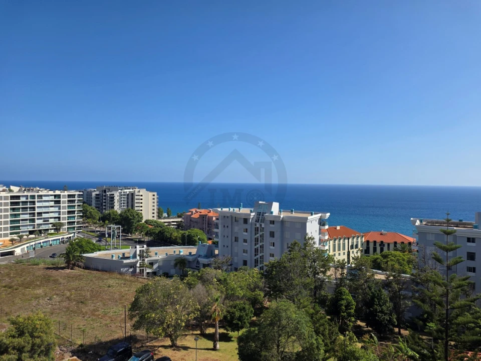 Apartamento T2 para Venda em São Martinho Foto 8
