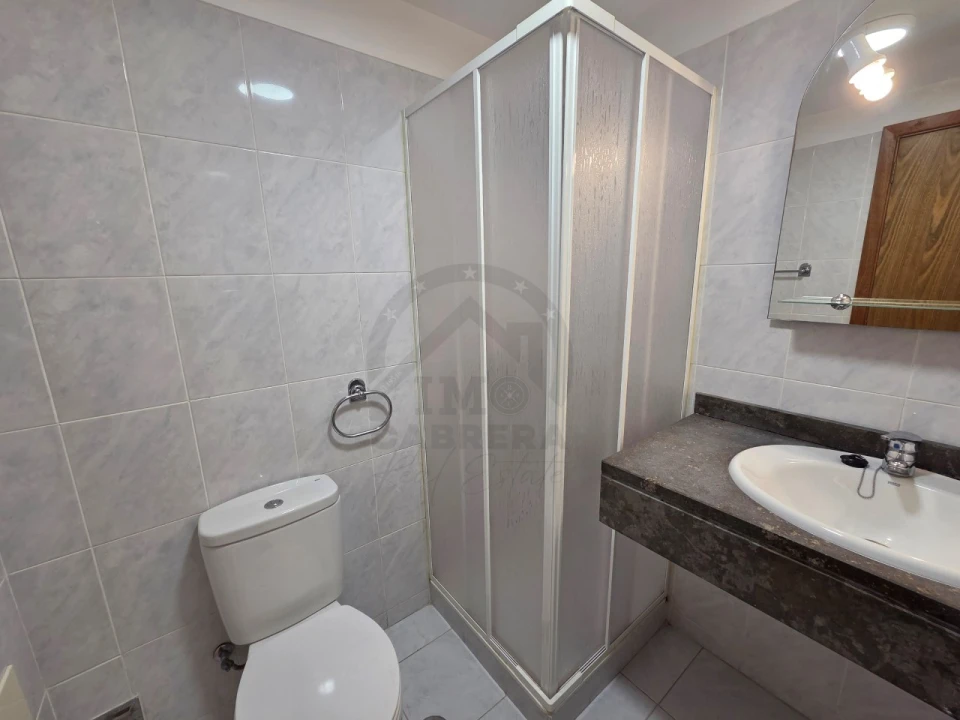 Apartamento T2 para Venda em São Martinho Foto 17