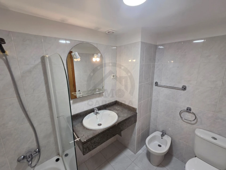 Apartamento T2 para Venda em São Martinho Foto 22