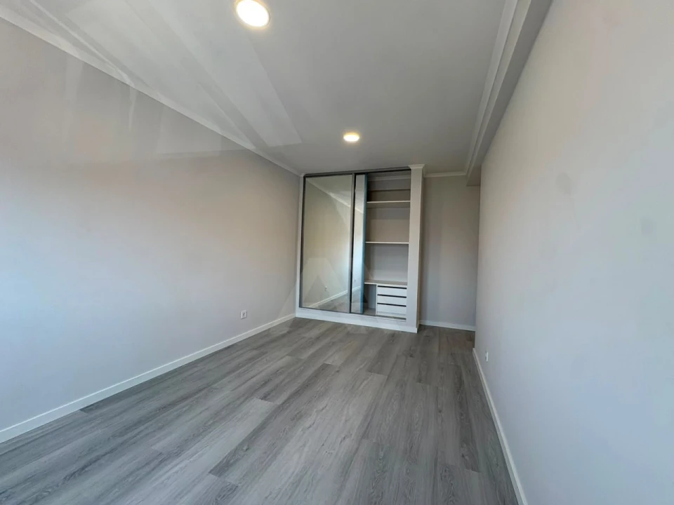 Apartamento T4 para Venda em Amora Foto 15