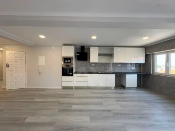 Apartamento T4 para Venda em Amora
