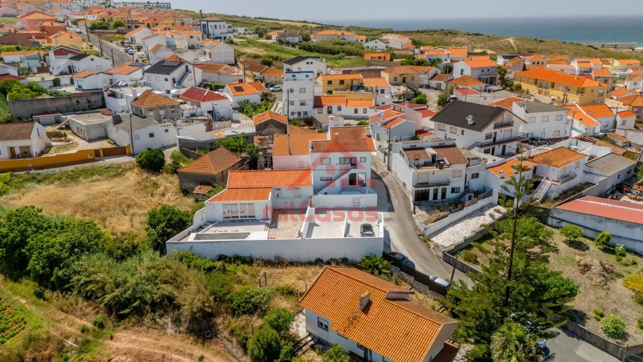 Apartamento T3 para Venda em Lourinhã e Atalaia Foto 1