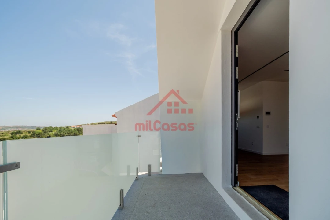 Apartamento T3 para Venda em Lourinhã e Atalaia Foto 10