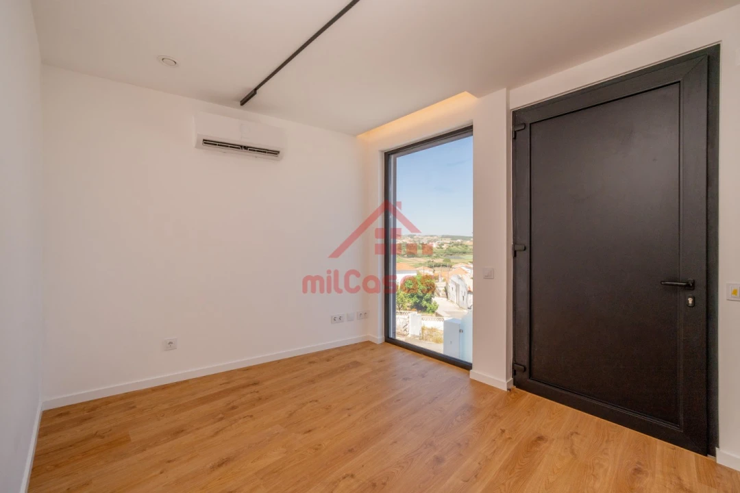 Apartamento T3 para Venda em Lourinhã e Atalaia Foto 46