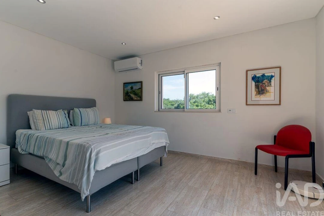 Moradia T4 para Venda em Conceição e Estoi Foto 18