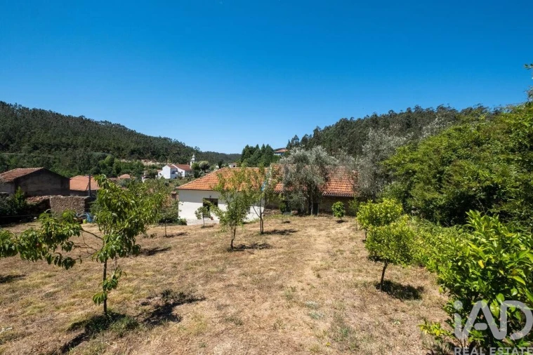 Moradia T3 para Venda em Espinho Foto 33