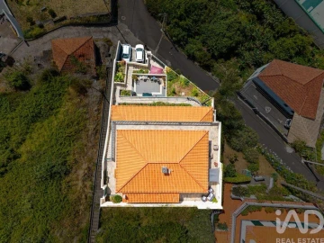 Moradia T6 para Venda em Porto da Cruz