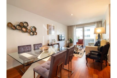 Apartamento T2 para Arrendamento em Cedofeita, Santo Ildefonso, Sé, Miragaia, São Nicolau e Vitória