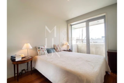 Apartamento T2 para Arrendamento em Cedofeita, Santo Ildefonso, Sé, Miragaia, São Nicolau e Vitória