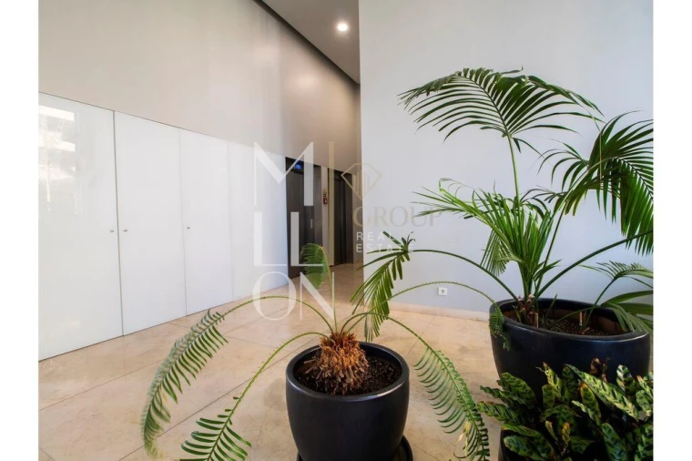Apartamento T2 para Arrendamento em Cedofeita, Santo Ildefonso, Sé, Miragaia, São Nicolau e Vitória Foto 4
